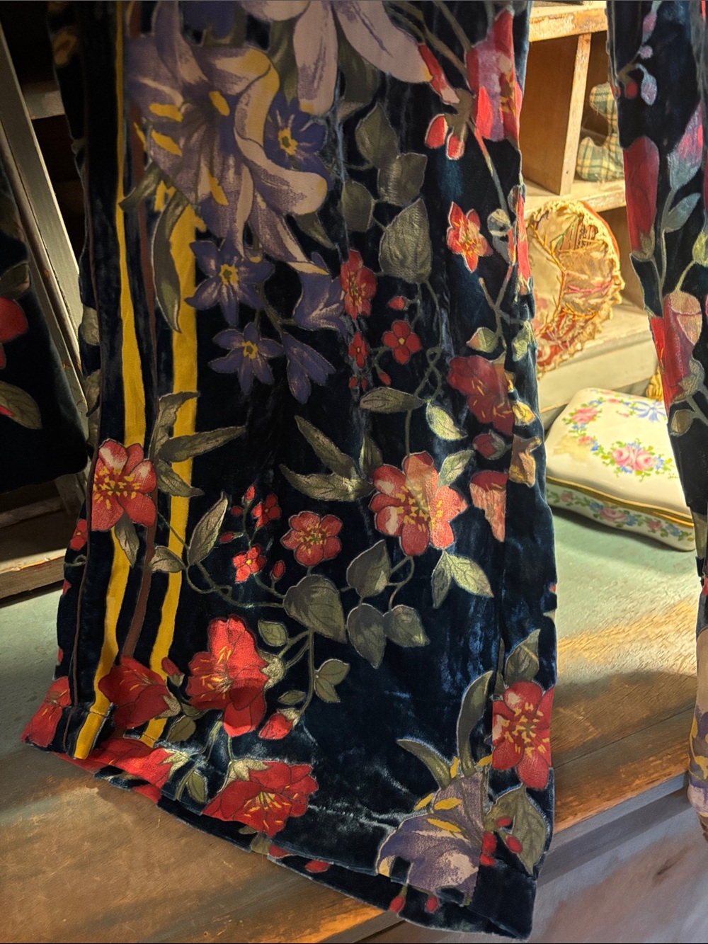 Johnny Was 🌸Velvet Floral set with Multi-Color Accents - Picture 6 of 8